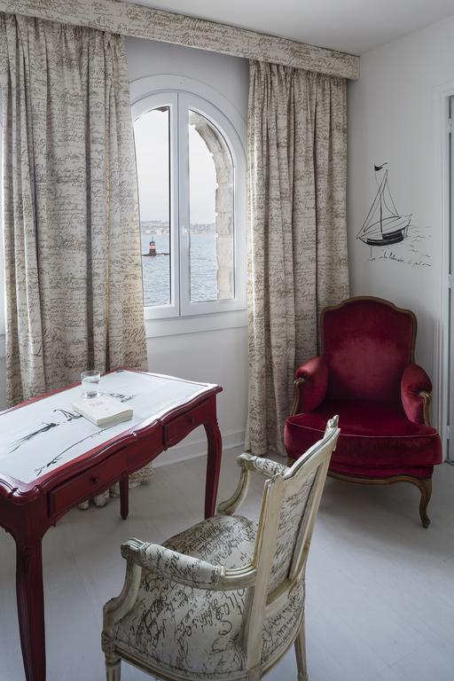 Hotel Delos - Ile De Bendor Bandol Zimmer foto